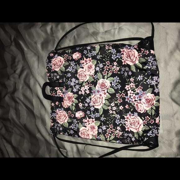 Draw string bag - Picture 2 of 3